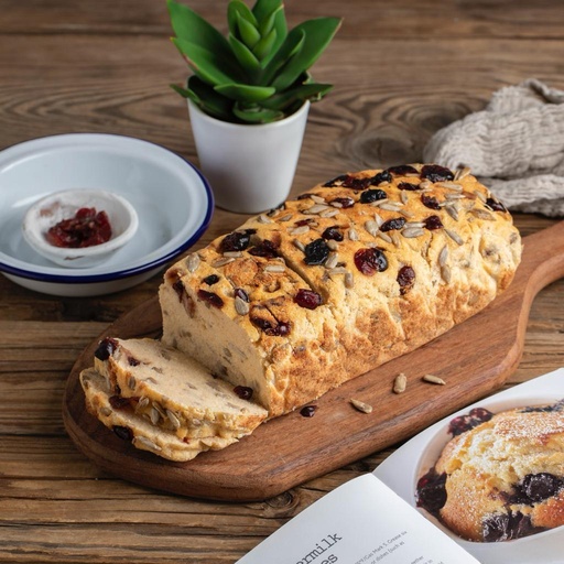 [Ba0024] Cranberry Cake
